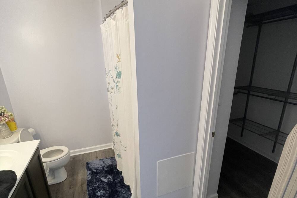 Photo of Bedroom in Aldie