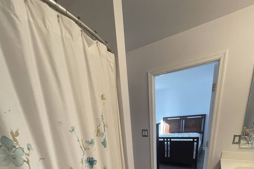 Photo of Bedroom in Aldie