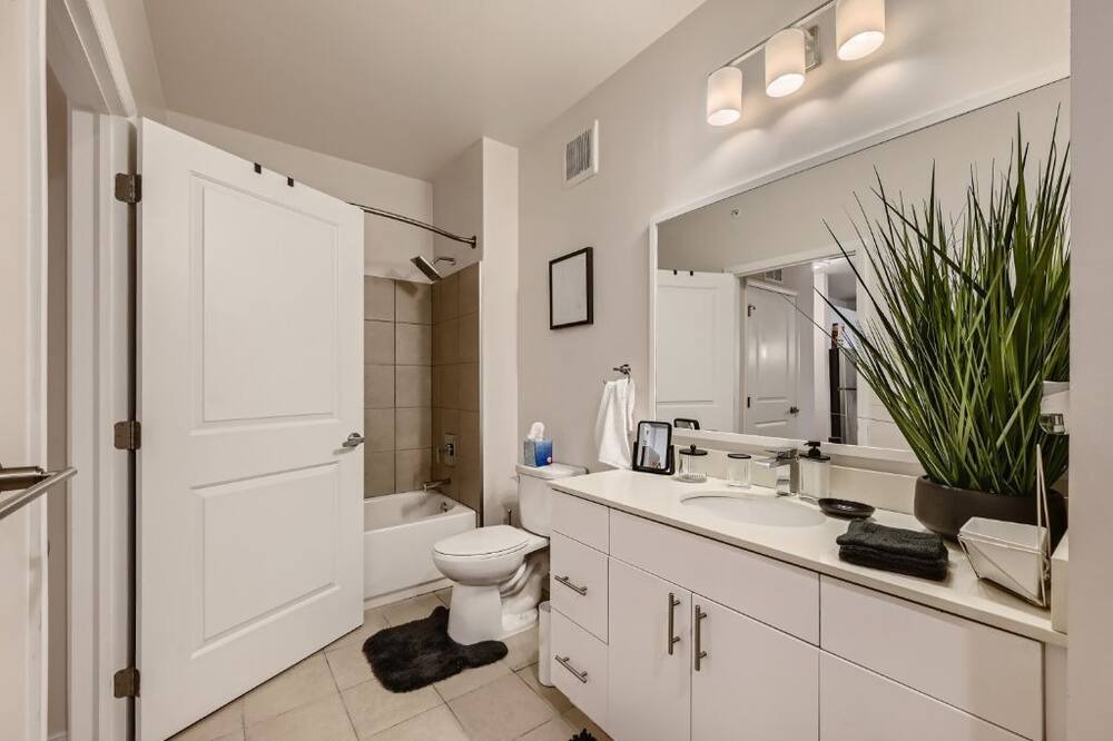 Photo of Bedroom in Downtown Baltimore