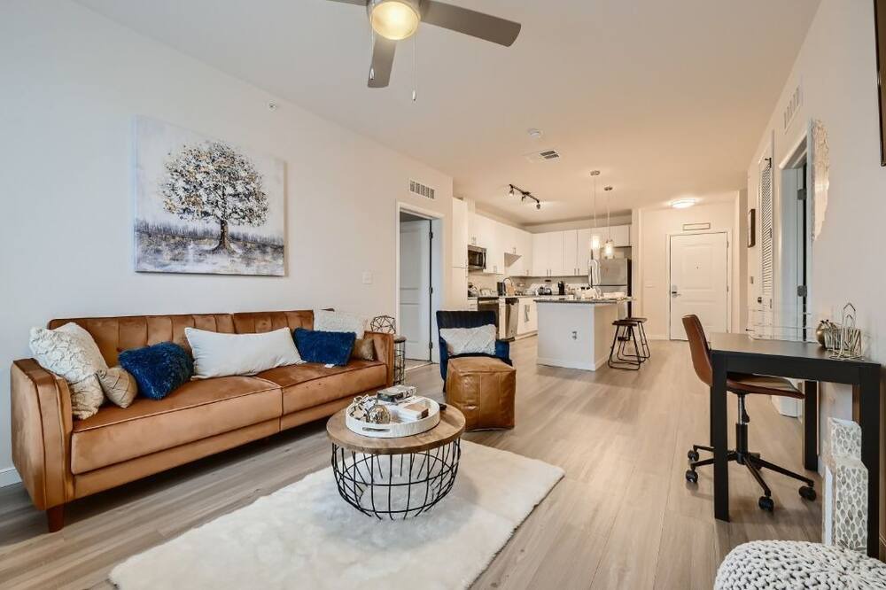 Photo of Livingroom in Downtown Baltimore