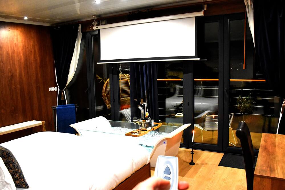 Photo of Bedroom in Guernes