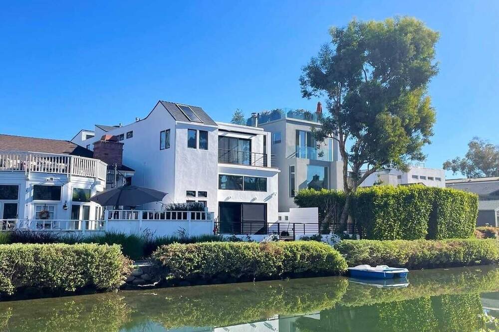 Photo of Outdoor in Venice Canals