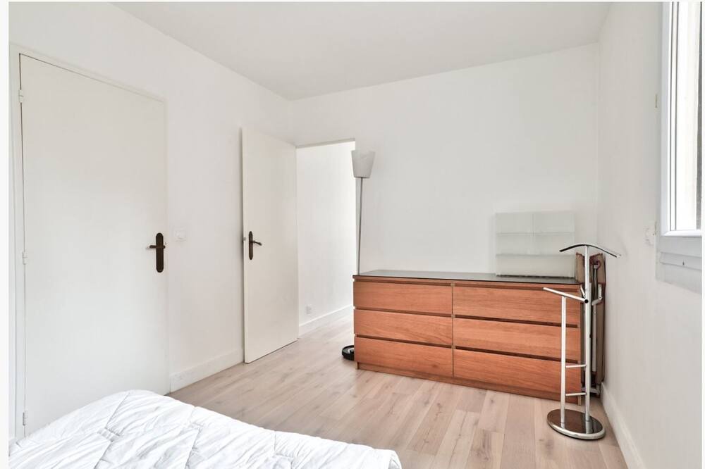 Photo of Bedroom in Prince–Marmottan