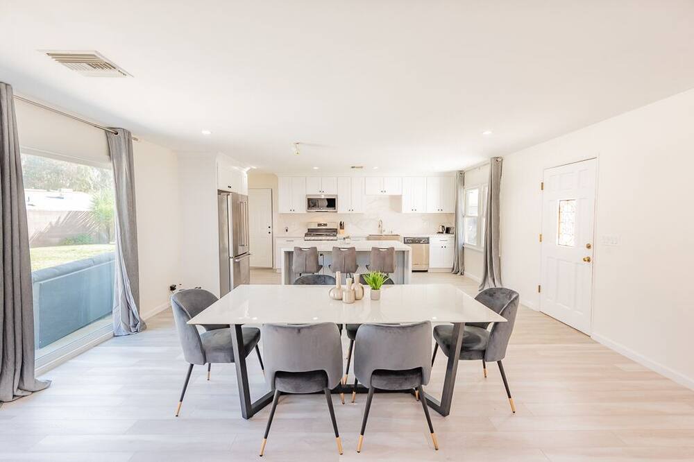 Photo of Kitchen in West Hills