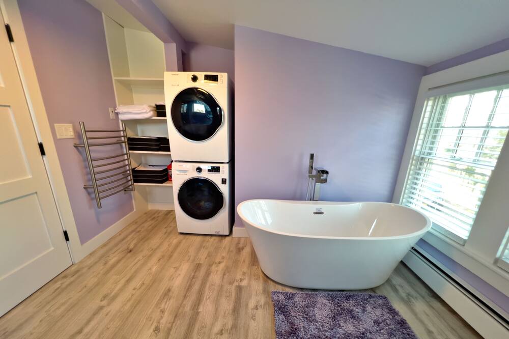 Photo of Bathroom in Wareham Center