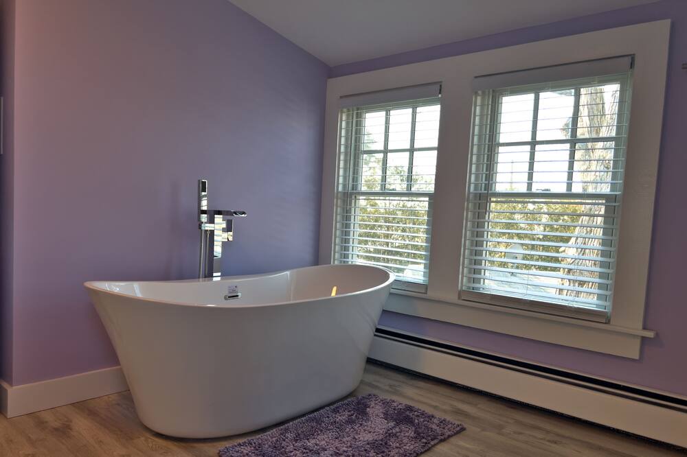Photo of Bathroom in Wareham Center