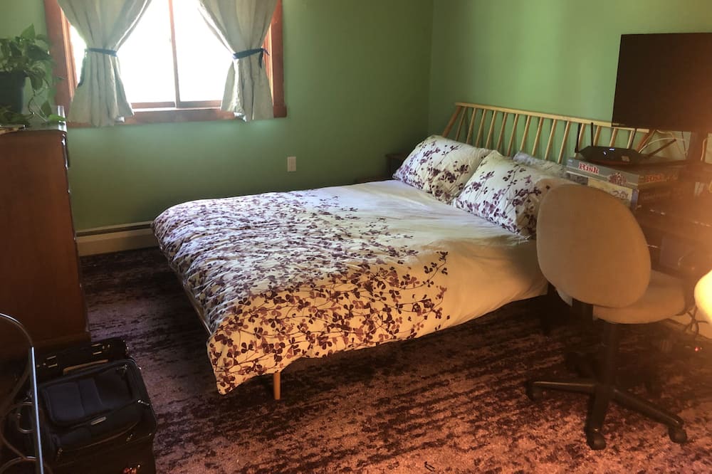 Photo of Bedroom in Carver