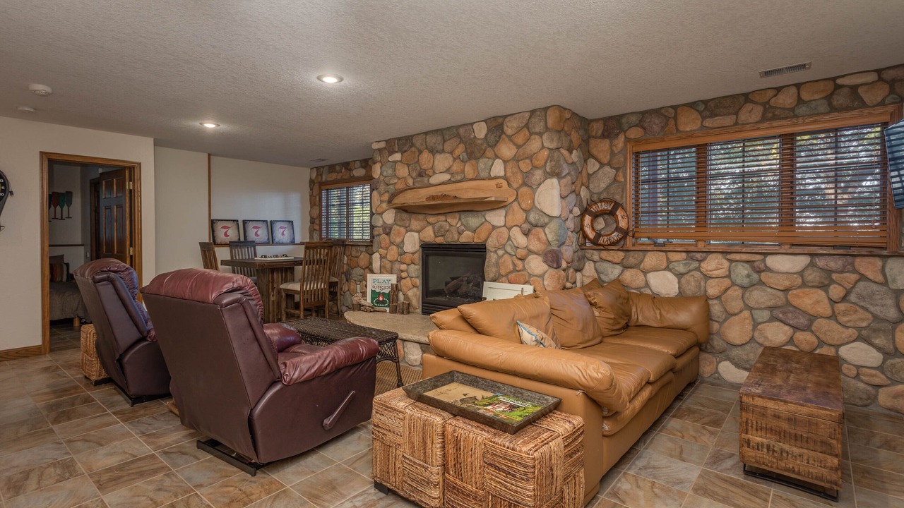 Photo of Livingroom in Alexandria