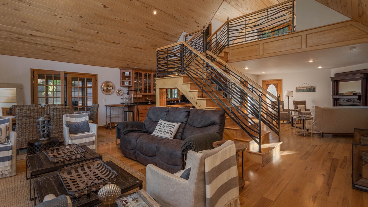 Photo of Livingroom in Alexandria