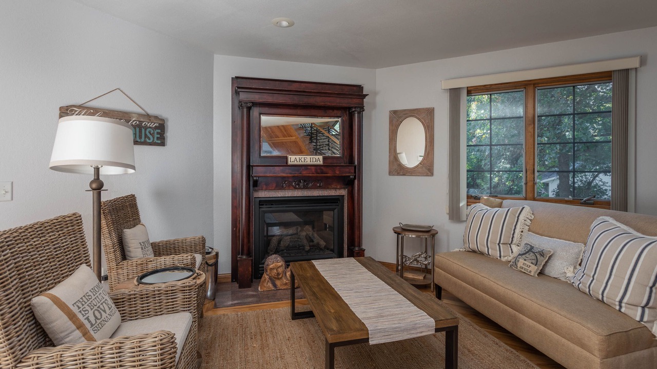 Photo of Livingroom in Alexandria