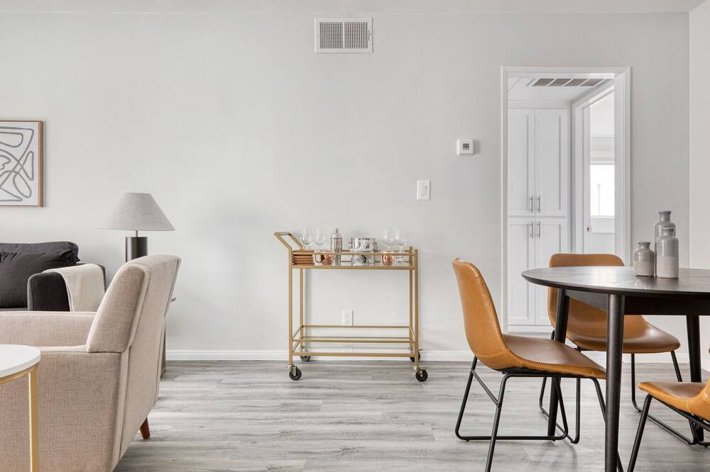 Photo of Livingroom in Hollywood