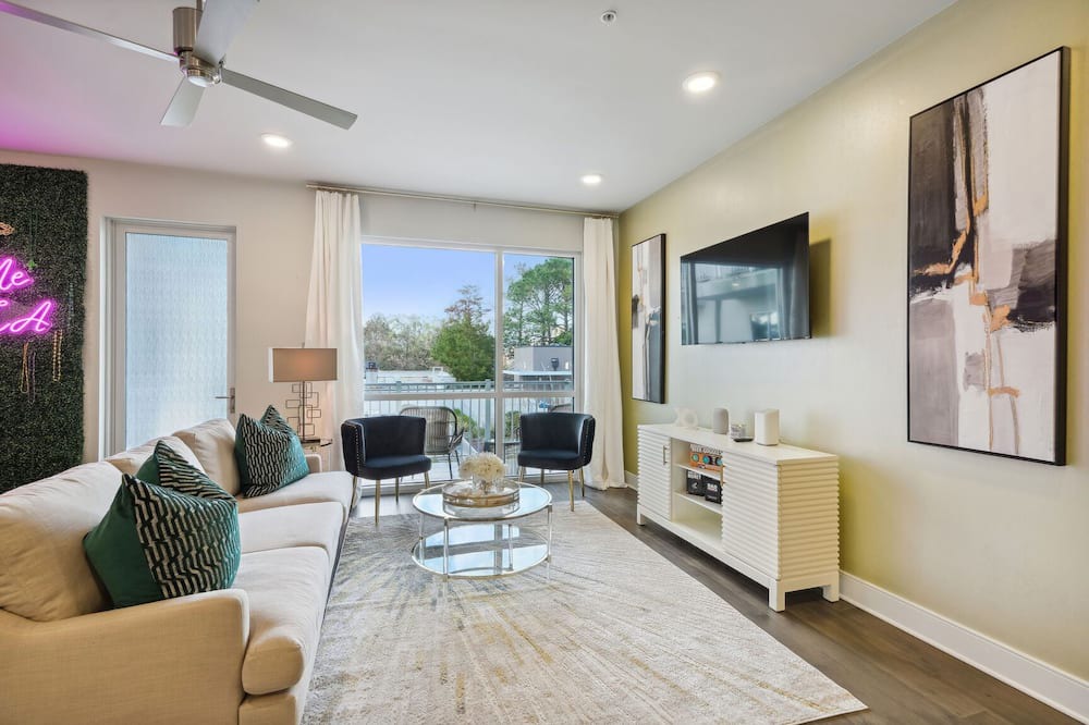 Photo of Livingroom in Bywater