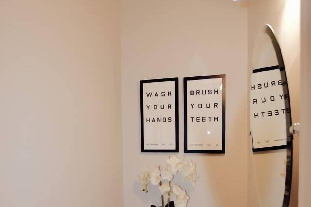 Photo of Bathroom in Highland Park