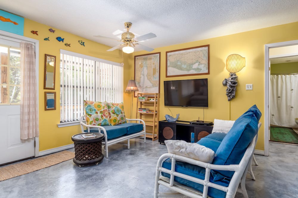 Photo of Livingroom in Dauphin Island