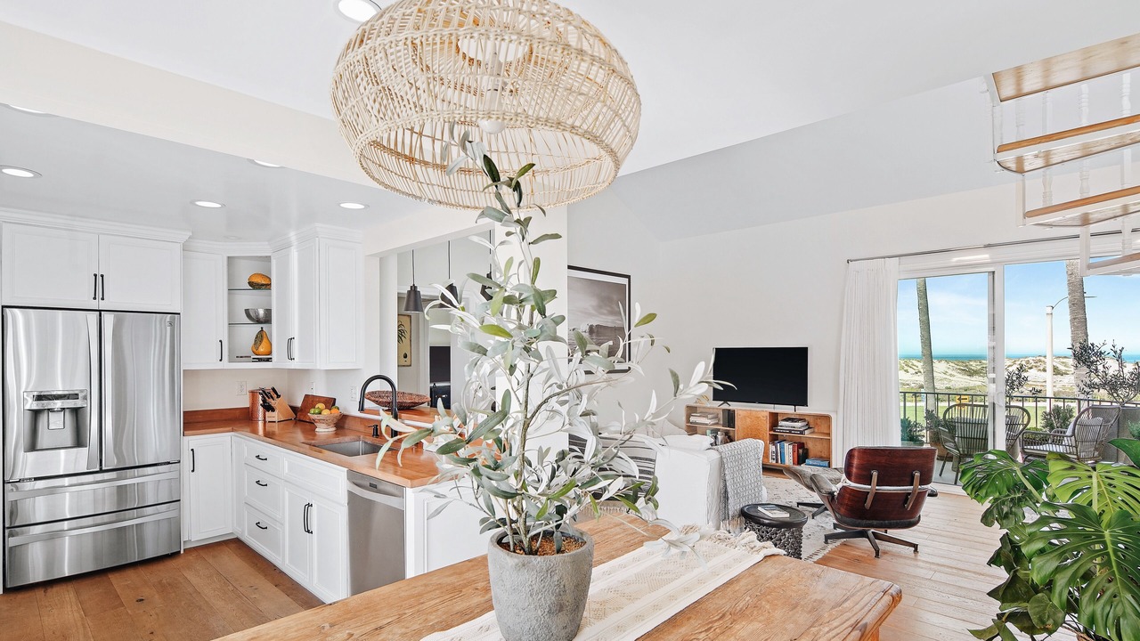 Photo of Kitchen in Oxnard Shores