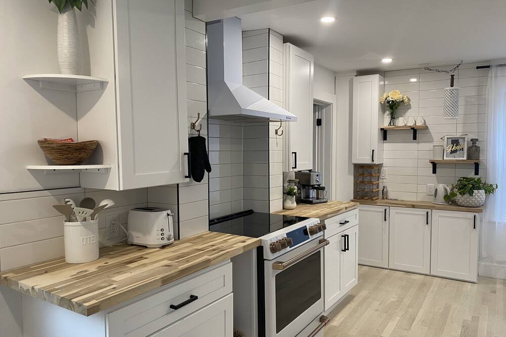Photo of Kitchen in Yachting Village