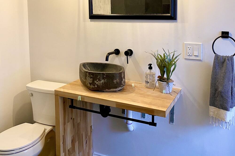 Photo of Bathroom in Yachting Village