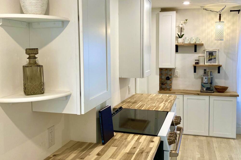 Photo of Kitchen in Yachting Village