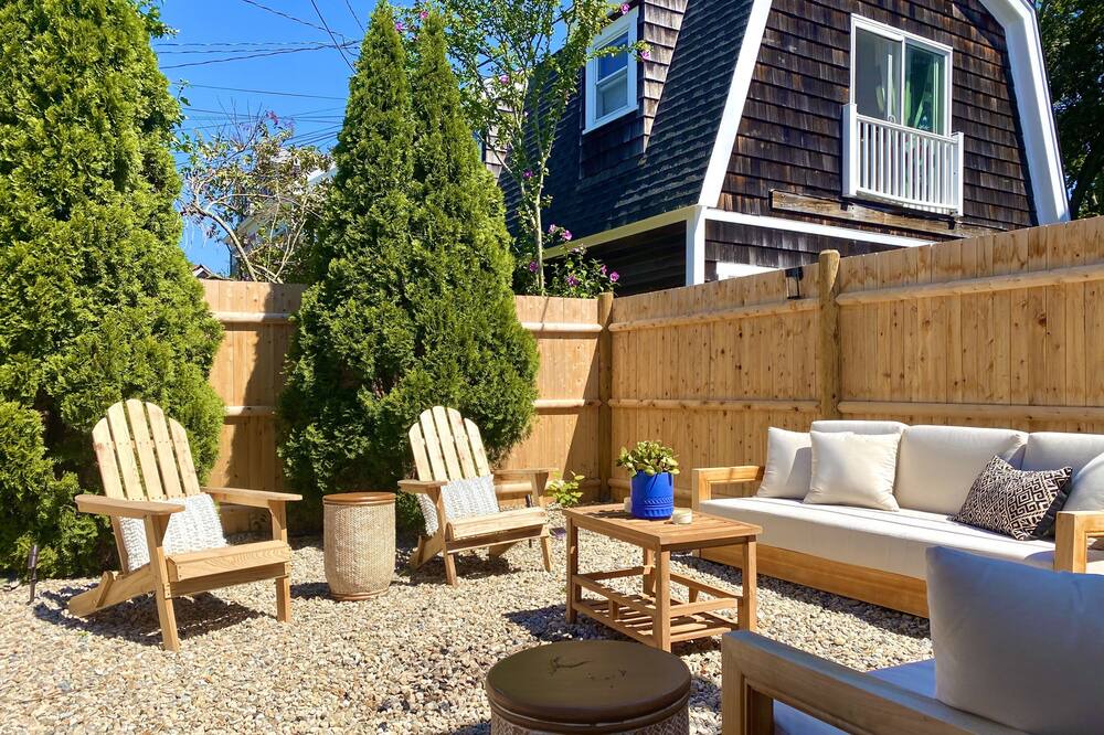 Photo of Patio Balcony in Yachting Village