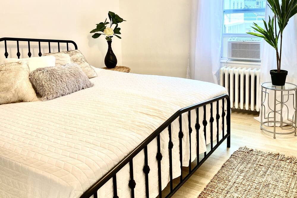 Photo of Bedroom in Yachting Village