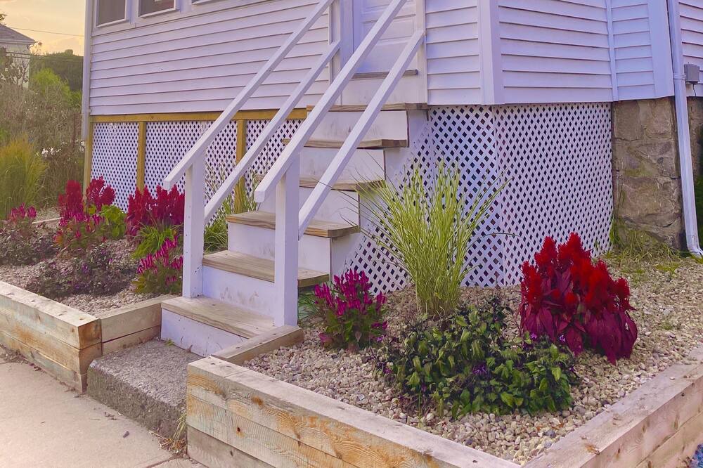 Photo of Outdoor in Yachting Village