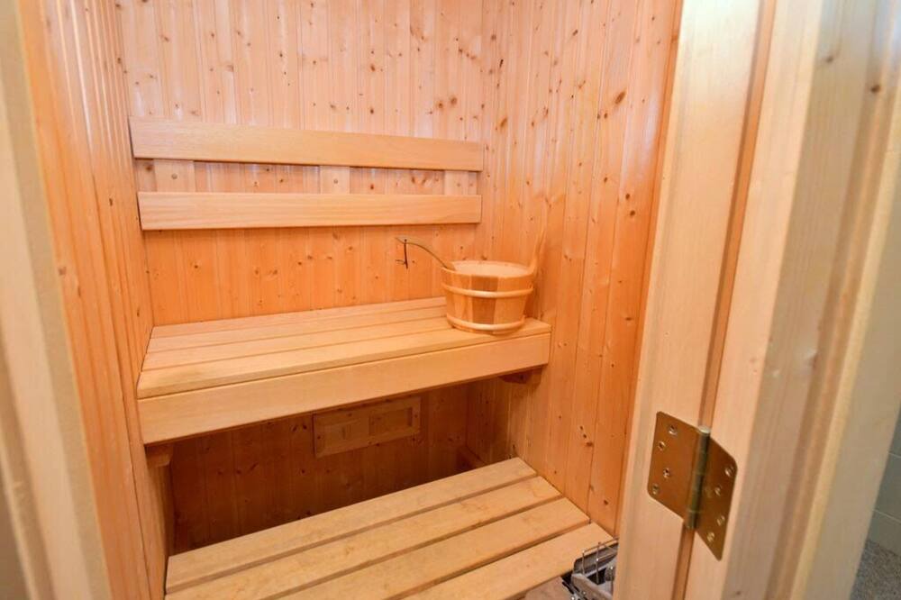 Photo of Bedroom in Park Rapids