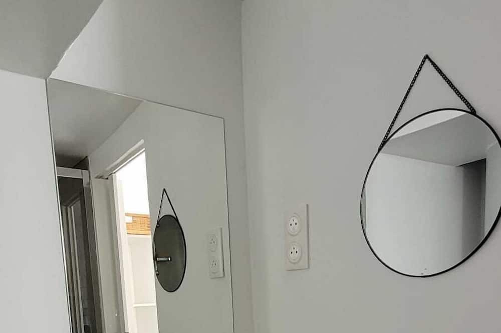 Photo of Bathroom in Vaires-sur-Marne
