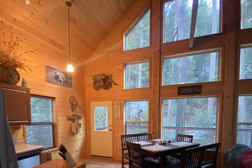 Photo of Livingroom in Posey