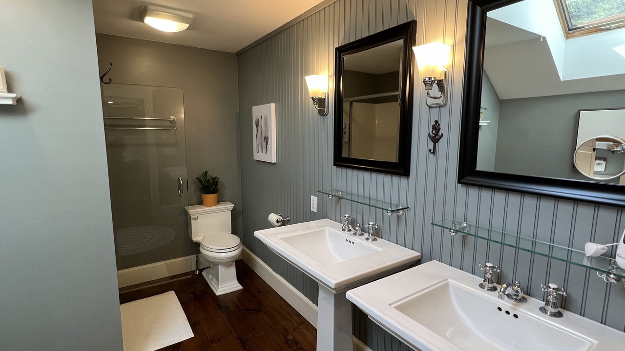 Photo of Bathroom in Sandwich