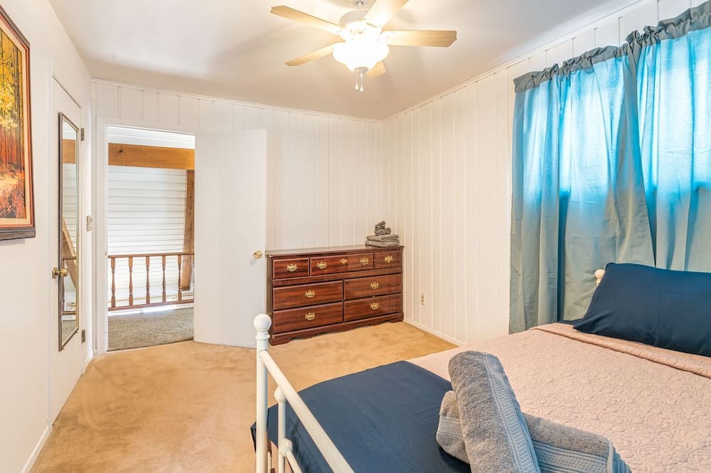 Photo of Bedroom in Crosslake