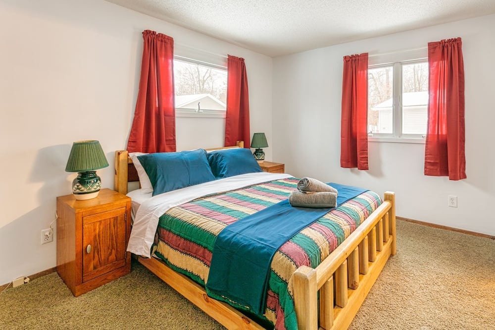 Photo of Bedroom in Crosslake