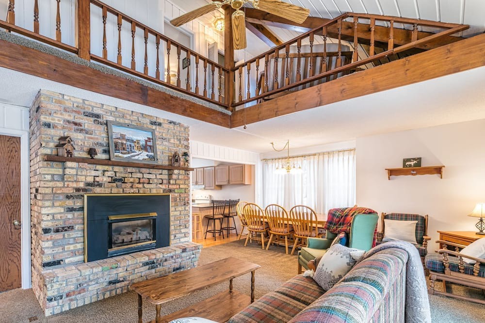 Photo of Livingroom in Crosslake