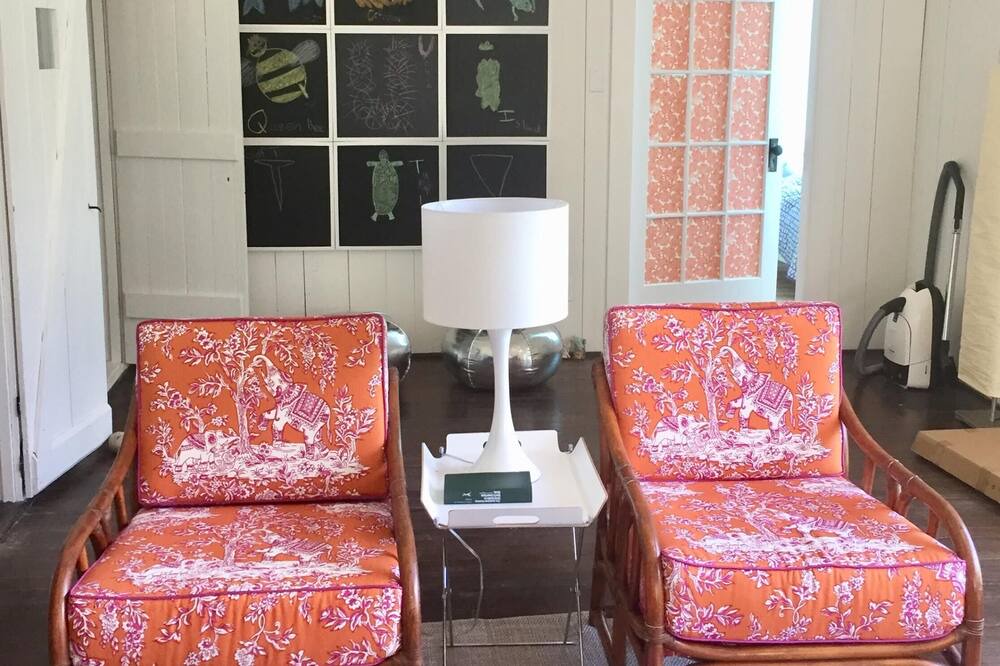 Photo of Livingroom in Nonquitt