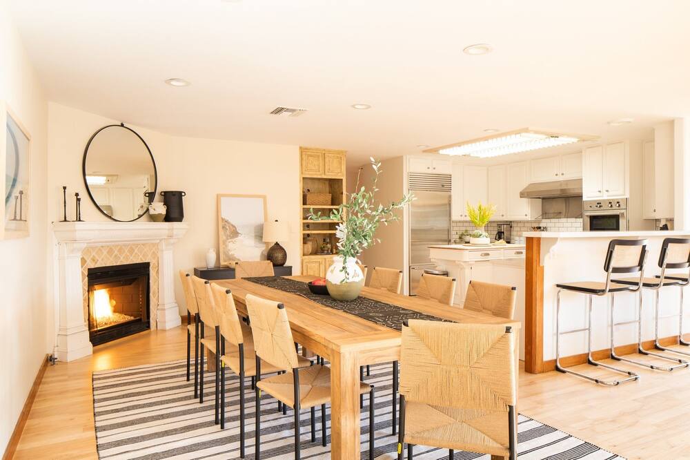Photo of Bedroom in Western Malibu