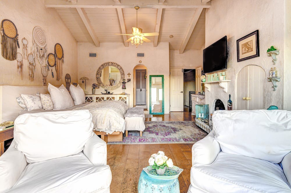 Photo of Patio Balcony in Calabasas