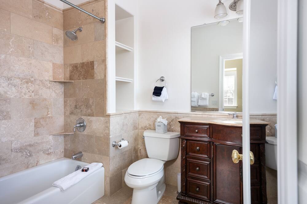 Photo of Bathroom in Historic Hill
