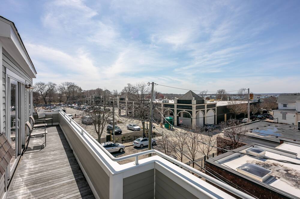 Photo of Patio Balcony in Historic Hill