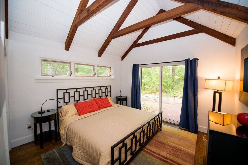 Photo of Bedroom in South Orleans
