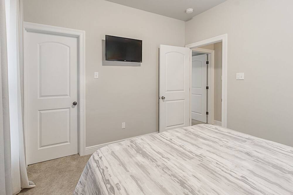 Photo of Bedroom in Youngsville
