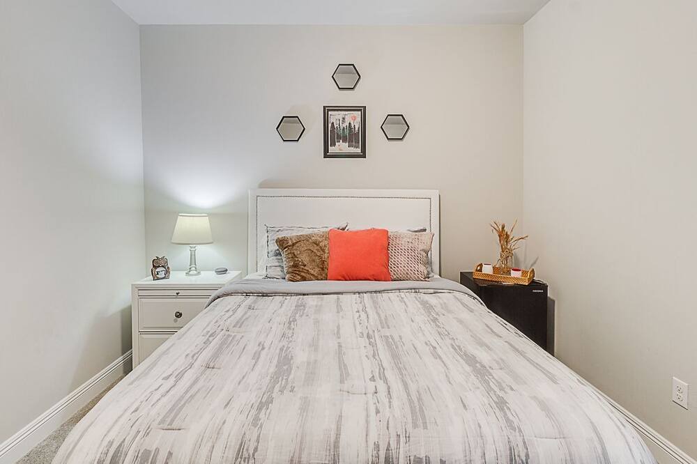 Photo of Bedroom in Youngsville