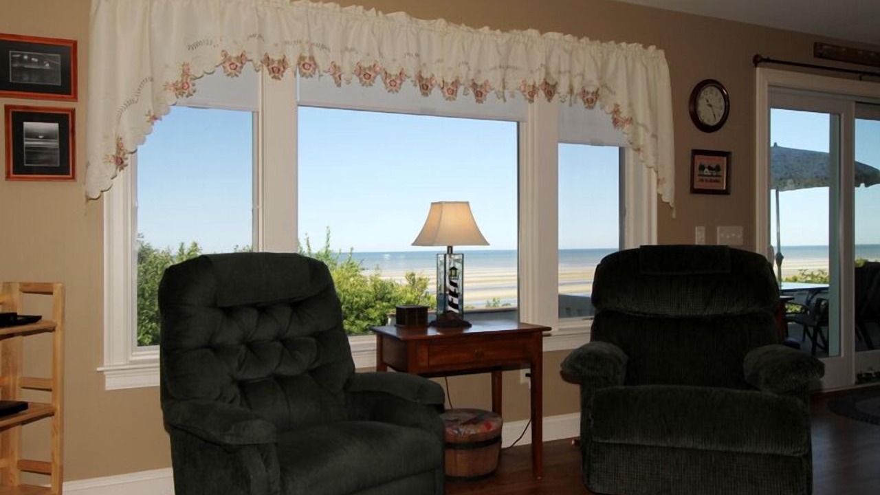 Photo of Livingroom in North Eastham