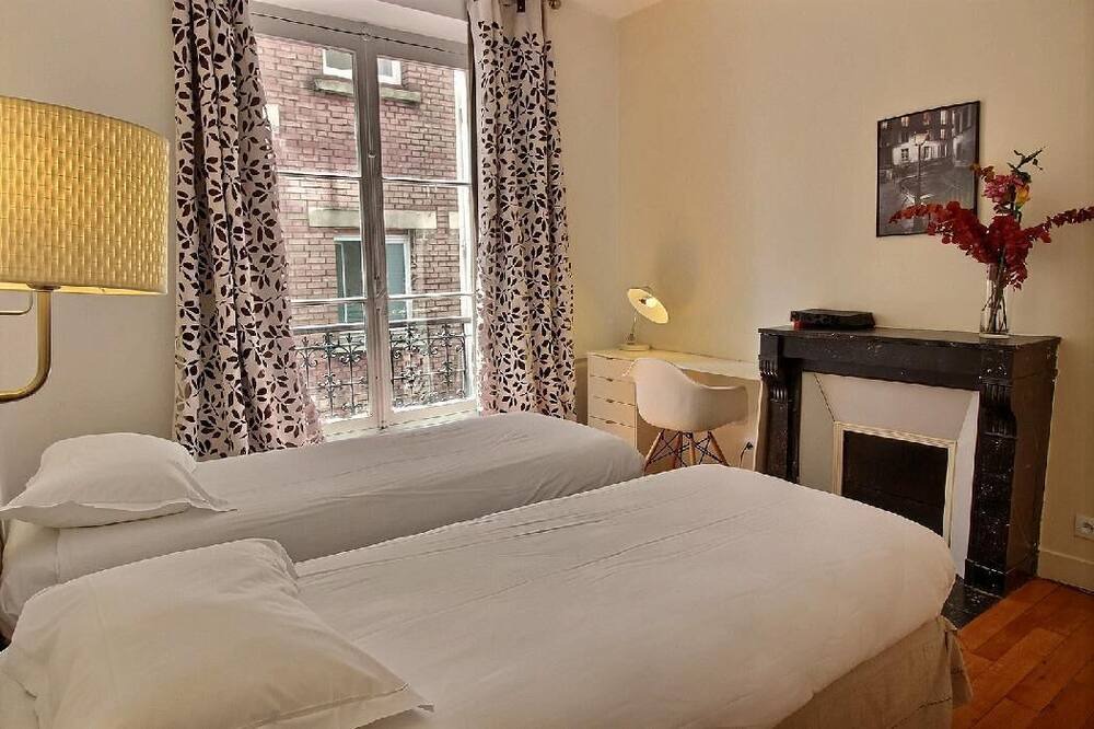 Photo of Bedroom in Ternes