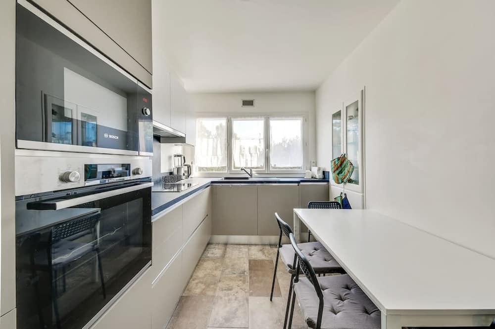 Photo of Kitchen in Le Chesnay