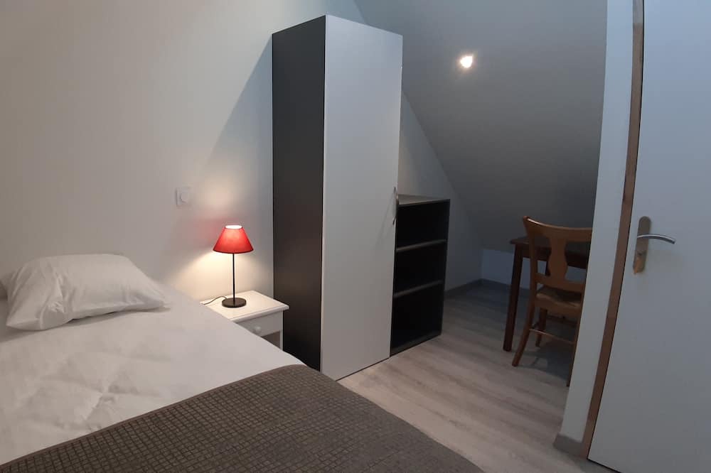 Photo of Bedroom in Othis