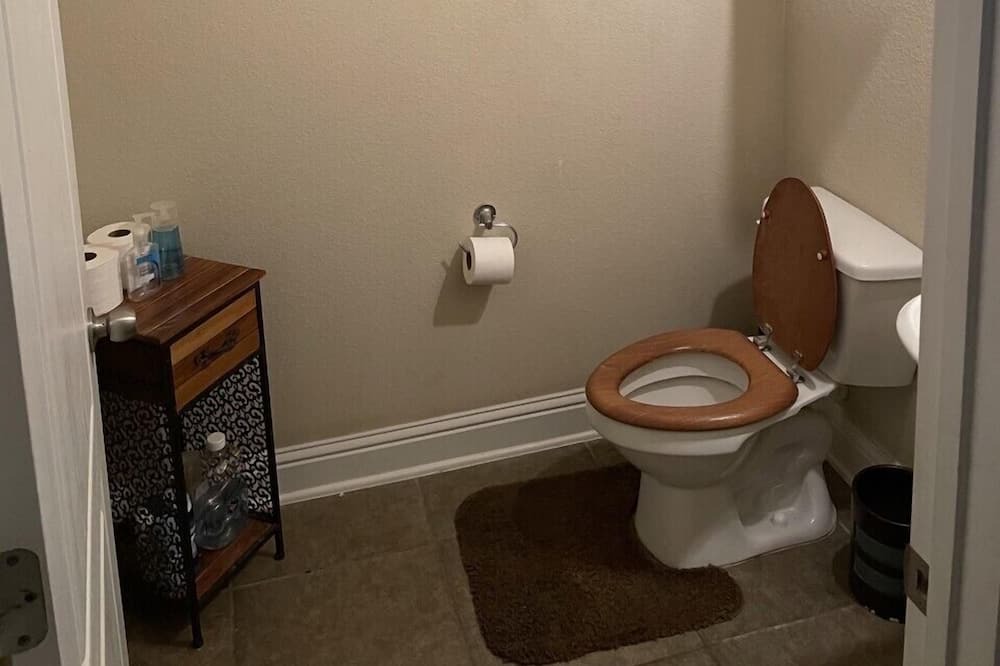 Photo of Bathroom in Mobile