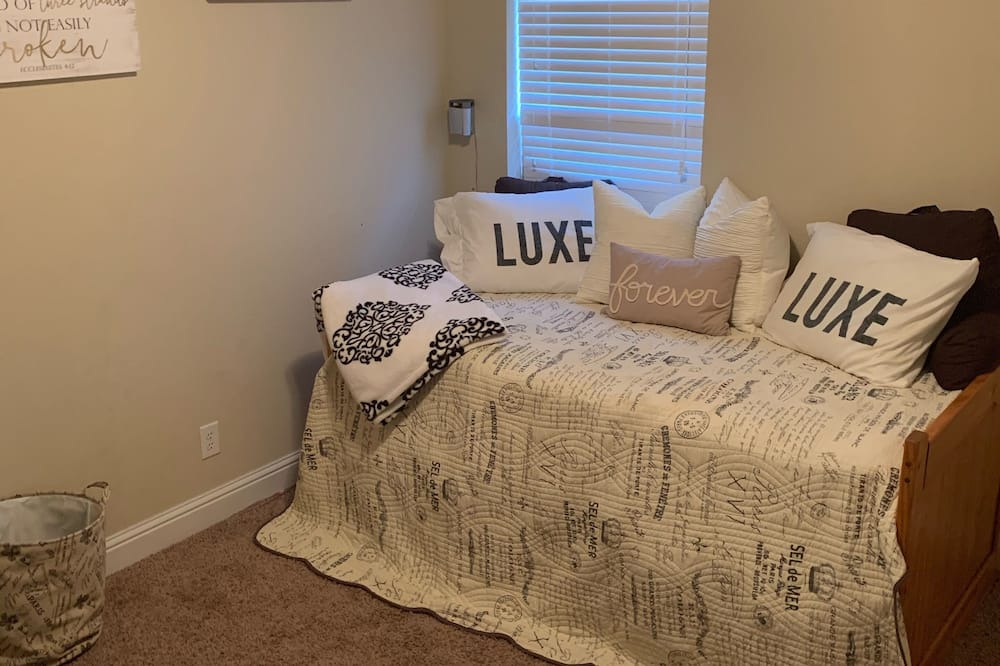 Photo of Bedroom in Mobile