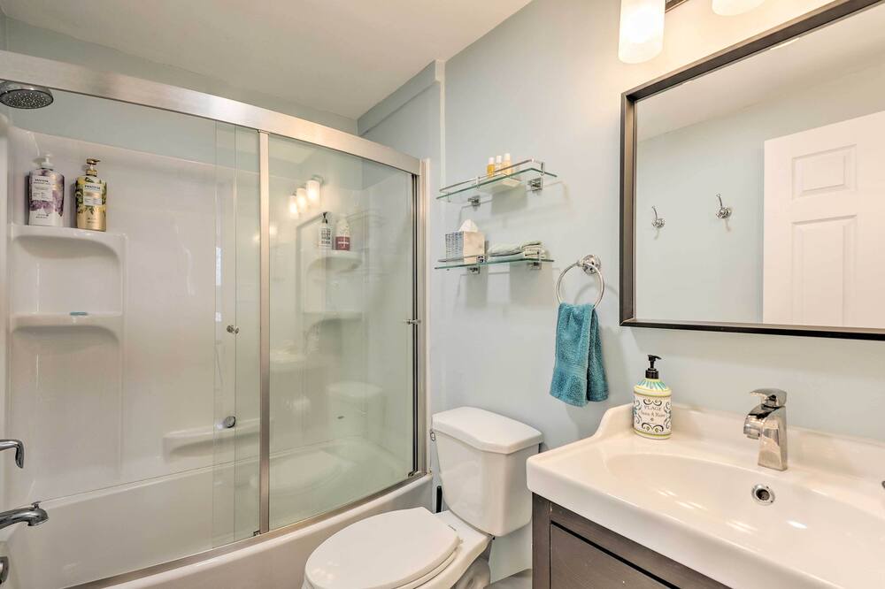 Photo of Bathroom in Oyster Harbor