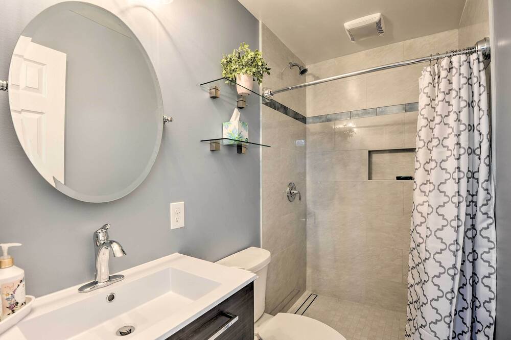 Photo of Bathroom in Oyster Harbor