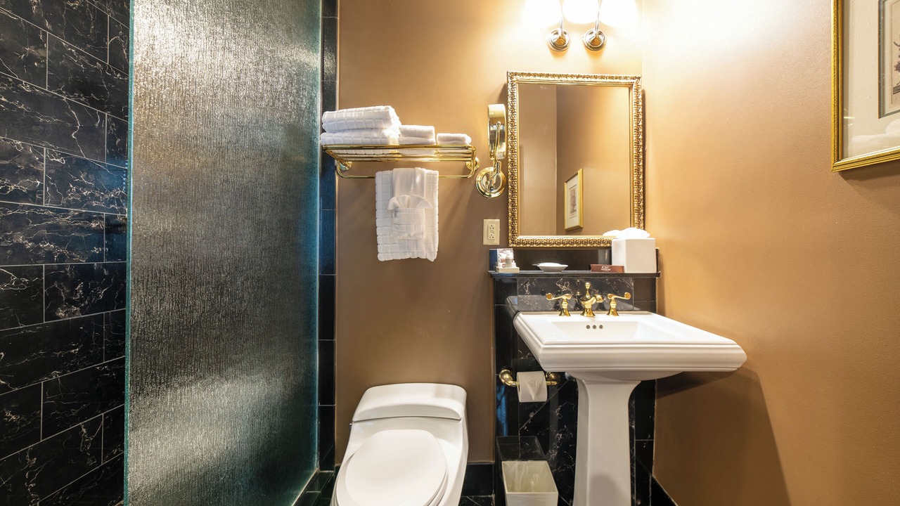 Photo of Bathroom in French Quarter