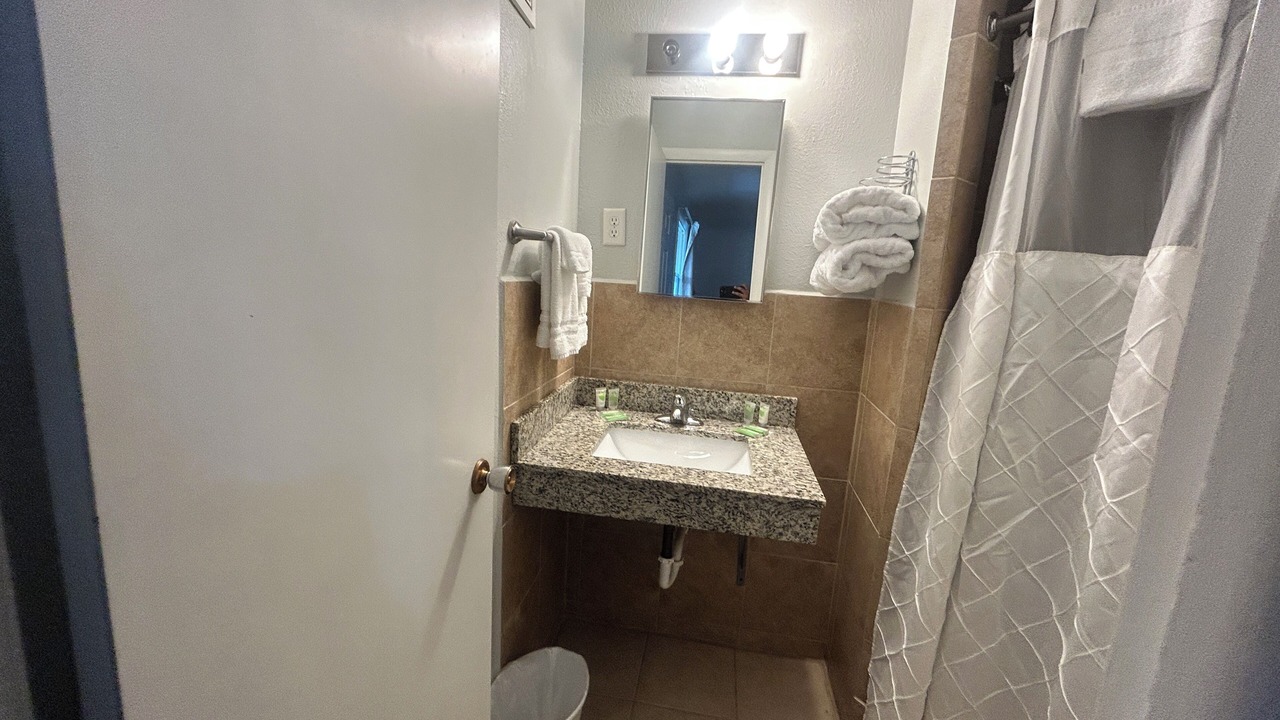 Photo of Bathroom in Oskaloosa